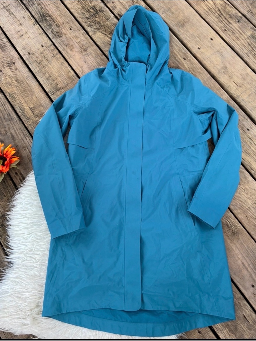 🌺LULULEMON rebel raincoat size 12 🌺 - Picture 3 of 10